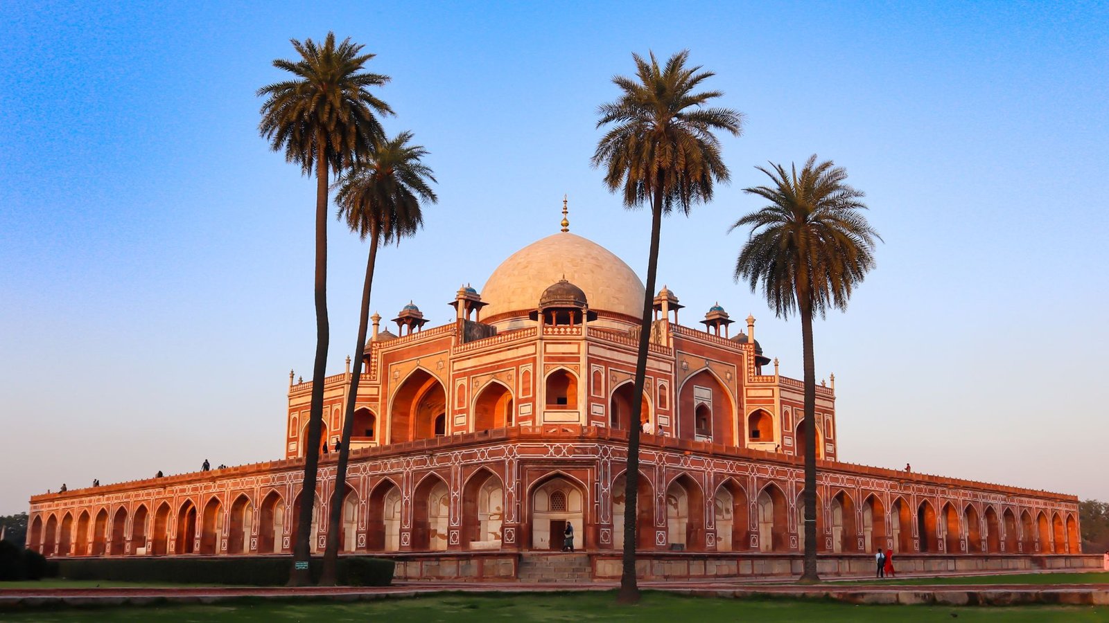 Delhi Spiritual Sightseeing Day Tour: 6 hours